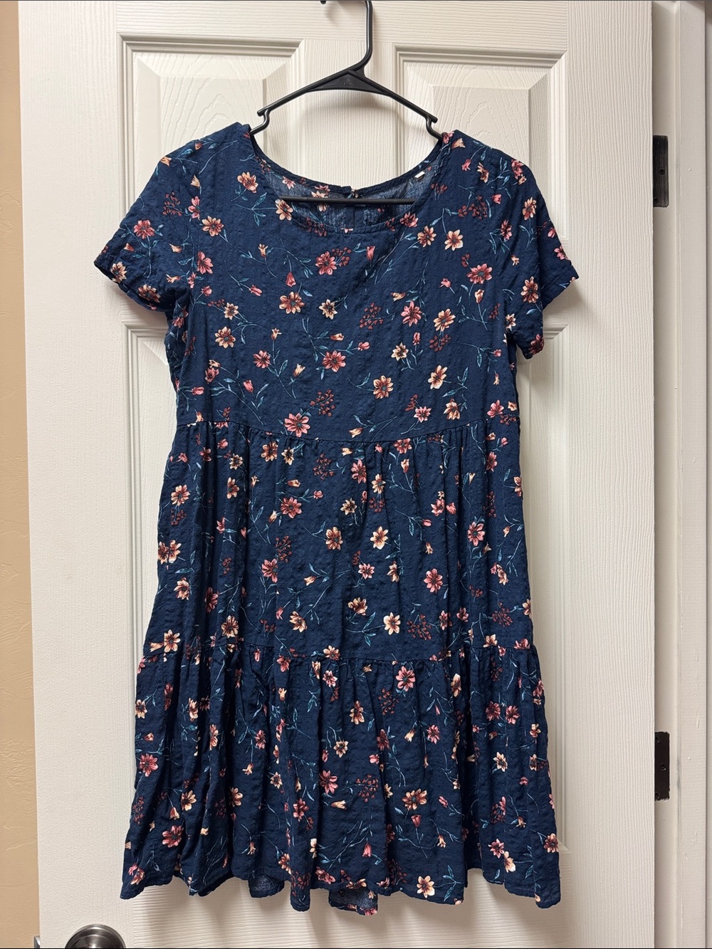 Navy Floral Tiered Short Sleeve Dress (Size: S)